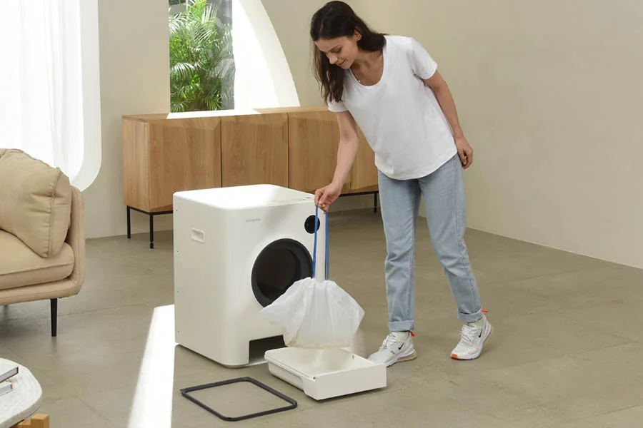 self clean cat litter box